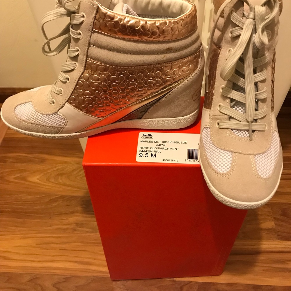 Coach boots